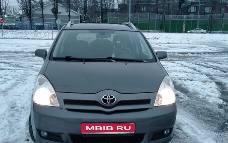 Toyota Corolla Verso I, 2007 год, 650 000 рублей, 1 фотография