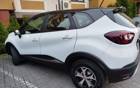 Renault Kaptur I рестайлинг, 2021 год, 1 550 000 рублей, 4 фотография