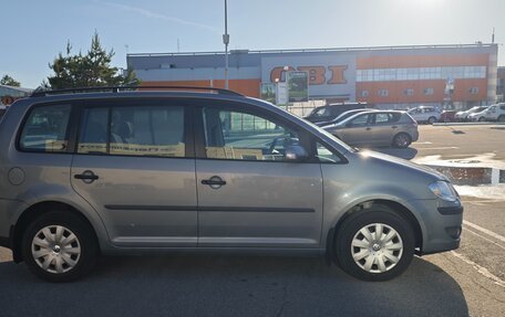 Volkswagen Touran III, 2008 год, 800 000 рублей, 4 фотография