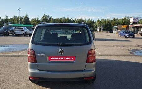 Volkswagen Touran III, 2008 год, 800 000 рублей, 6 фотография