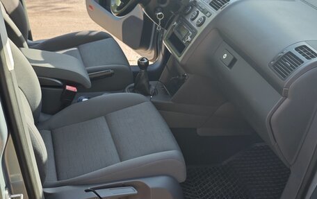 Volkswagen Touran III, 2008 год, 800 000 рублей, 12 фотография