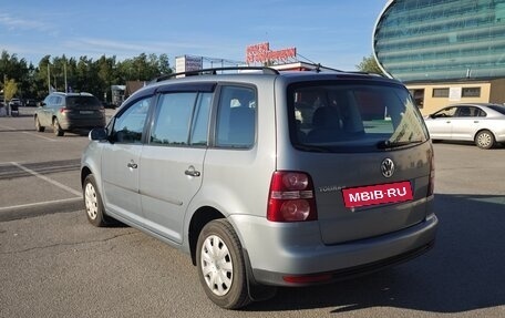 Volkswagen Touran III, 2008 год, 800 000 рублей, 7 фотография