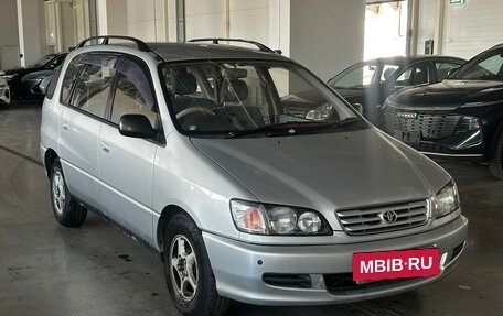 Toyota Ipsum II, 1997 год, 335 000 рублей, 3 фотография