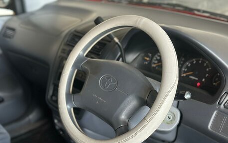 Toyota Ipsum II, 1997 год, 335 000 рублей, 10 фотография