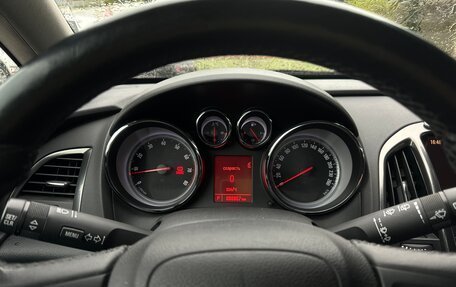 Opel Astra J, 2012 год, 900 000 рублей, 1 фотография