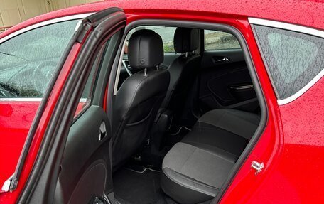Opel Astra J, 2012 год, 900 000 рублей, 19 фотография