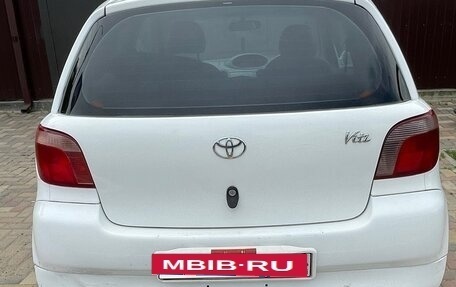 Toyota Vitz, 2001 год, 345 000 рублей, 3 фотография