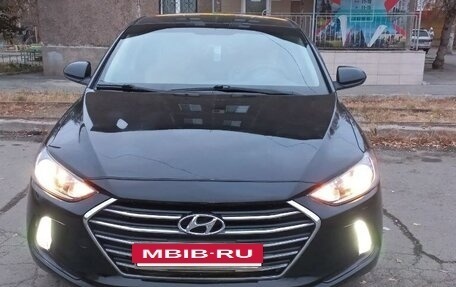Hyundai Elantra VI рестайлинг, 2017 год, 1 070 000 рублей, 5 фотография