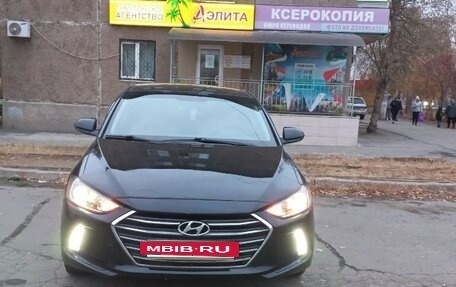 Hyundai Elantra VI рестайлинг, 2017 год, 1 070 000 рублей, 8 фотография