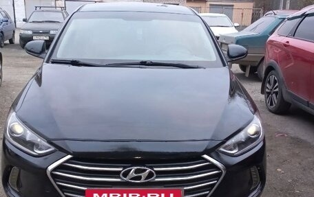 Hyundai Elantra VI рестайлинг, 2017 год, 1 070 000 рублей, 9 фотография