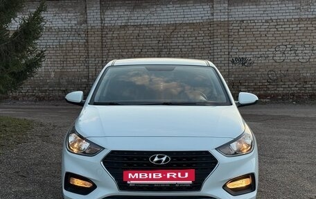 Hyundai Solaris II рестайлинг, 2017 год, 1 450 000 рублей, 2 фотография
