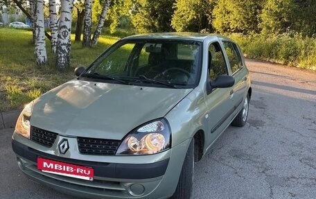 Renault Clio III, 2003 год, 200 000 рублей, 6 фотография