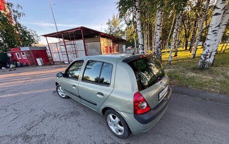Renault Clio III, 2003 год, 200 000 рублей, 8 фотография