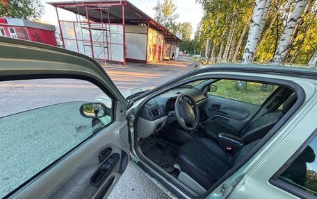Renault Clio III, 2003 год, 200 000 рублей, 11 фотография