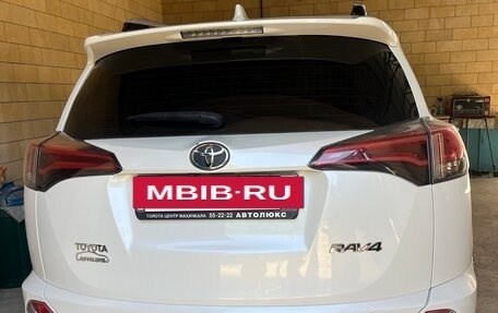 Toyota RAV4, 2017 год, 2 250 000 рублей, 2 фотография