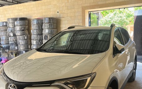 Toyota RAV4, 2017 год, 2 250 000 рублей, 5 фотография