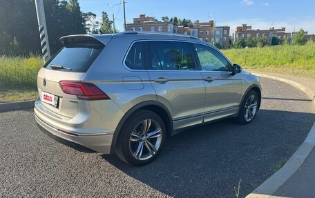 Volkswagen Tiguan II, 2018 год, 2 695 000 рублей, 6 фотография