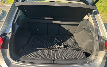Volkswagen Tiguan II, 2018 год, 2 695 000 рублей, 19 фотография