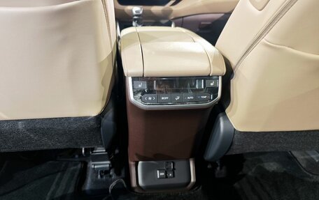 Toyota Highlander, 2026 год, 5 900 000 рублей, 14 фотография