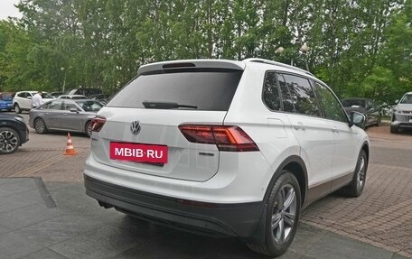 Volkswagen Tiguan II, 2019 год, 2 780 000 рублей, 5 фотография