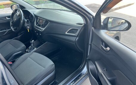 Hyundai Solaris II рестайлинг, 2018 год, 1 305 000 рублей, 13 фотография