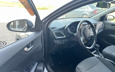Hyundai Solaris II рестайлинг, 2018 год, 1 305 000 рублей, 10 фотография