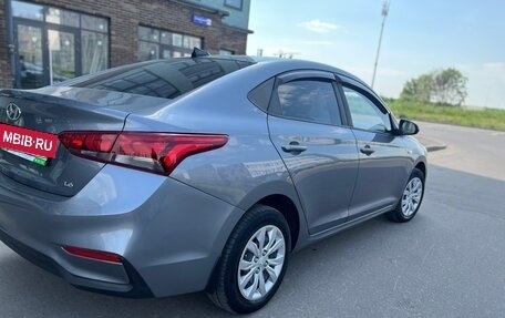 Hyundai Solaris II рестайлинг, 2018 год, 1 305 000 рублей, 5 фотография