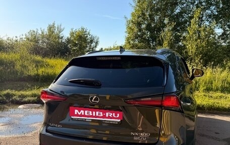 Lexus NX I, 2020 год, 3 450 000 рублей, 5 фотография