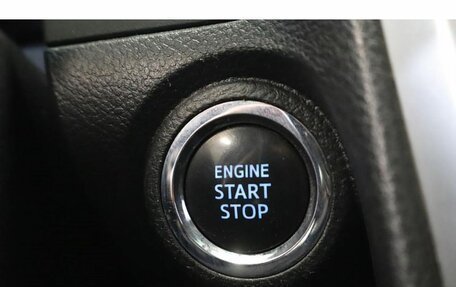 Toyota Camry, 2017 год, 2 199 000 рублей, 14 фотография