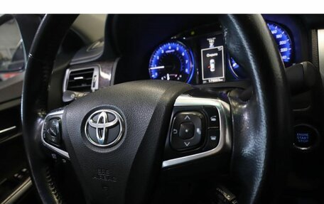 Toyota Camry, 2017 год, 2 199 000 рублей, 8 фотография