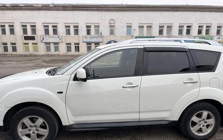 Mitsubishi Outlander III рестайлинг 3, 2010 год, 1 250 000 рублей, 4 фотография