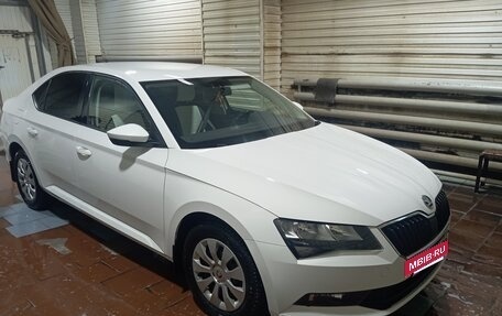 Skoda Superb III рестайлинг, 2018 год, 1 550 000 рублей, 9 фотография