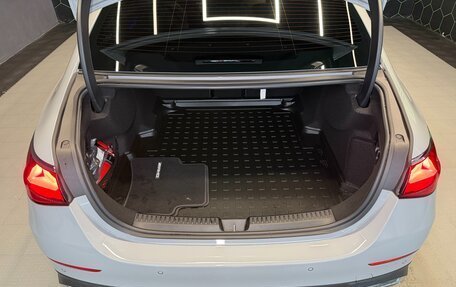 Mercedes-Benz E-Класс, 2025 год, 11 500 000 рублей, 25 фотография