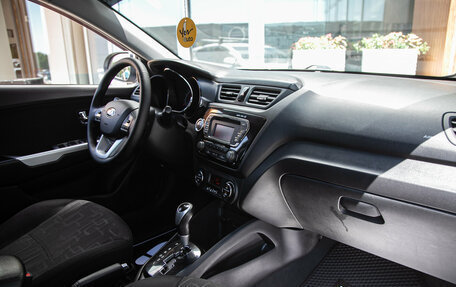 KIA Rio III рестайлинг, 2012 год, 875 000 рублей, 20 фотография