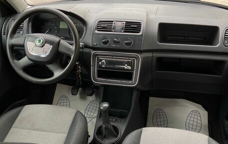 Skoda Fabia II, 2010 год, 389 000 рублей, 7 фотография
