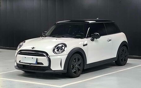 MINI Hatch, 2023 год, 1 750 000 рублей, 1 фотография