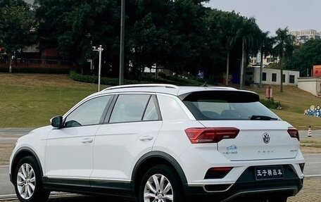 Volkswagen T-Roc I, 2021 год, 1 600 007 рублей, 5 фотография