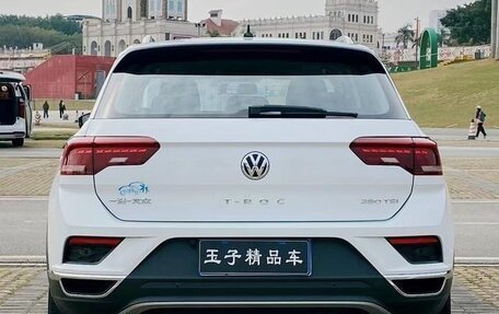 Volkswagen T-Roc I, 2021 год, 1 600 007 рублей, 6 фотография
