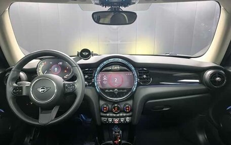 MINI Hatch, 2023 год, 1 750 000 рублей, 10 фотография
