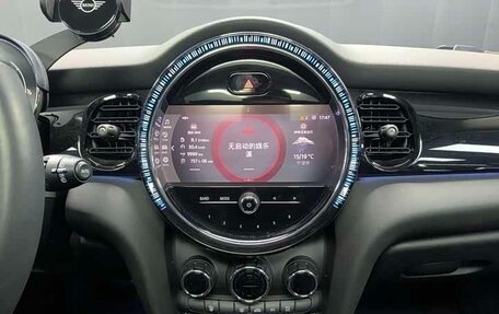 MINI Hatch, 2023 год, 1 750 000 рублей, 19 фотография