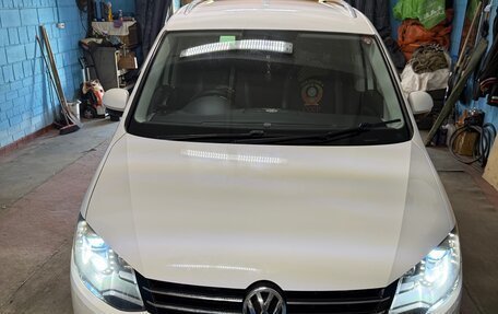 Volkswagen Sharan II, 2012 год, 970 000 рублей, 1 фотография