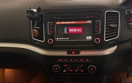 Volkswagen Sharan II, 2012 год, 970 000 рублей, 11 фотография