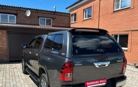 Toyota Hilux VIII, 2018 год, 4 040 000 рублей, 2 фотография