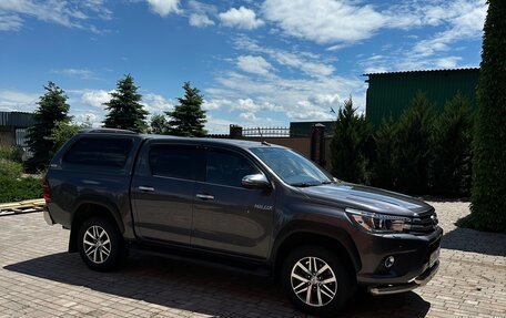 Toyota Hilux VIII, 2018 год, 4 040 000 рублей, 7 фотография