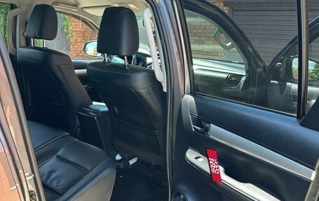 Toyota Hilux VIII, 2018 год, 4 040 000 рублей, 9 фотография