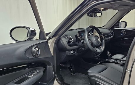 MINI Clubman, 2023 год, 2 360 000 рублей, 15 фотография