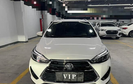 Toyota Yaris XP150 рестайлинг, 2023 год, 1 250 000 рублей, 1 фотография