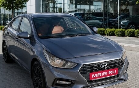 Hyundai Solaris II рестайлинг, 2018 год, 730 000 рублей, 2 фотография