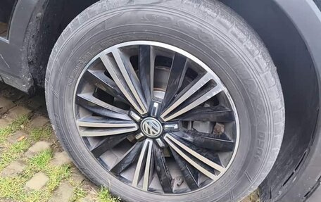 Volkswagen Tiguan II, 2019 год, 1 647 000 рублей, 8 фотография