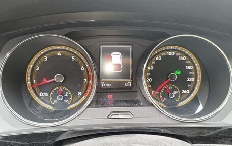 Volkswagen Tiguan II, 2019 год, 1 647 000 рублей, 12 фотография